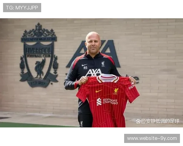 利物浦仅携19人客战米兰,锋线人选紧缺考验斯洛特排兵布阵 利物浦仅携19人客战米兰,锋线人选紧缺考验斯洛特排兵布阵