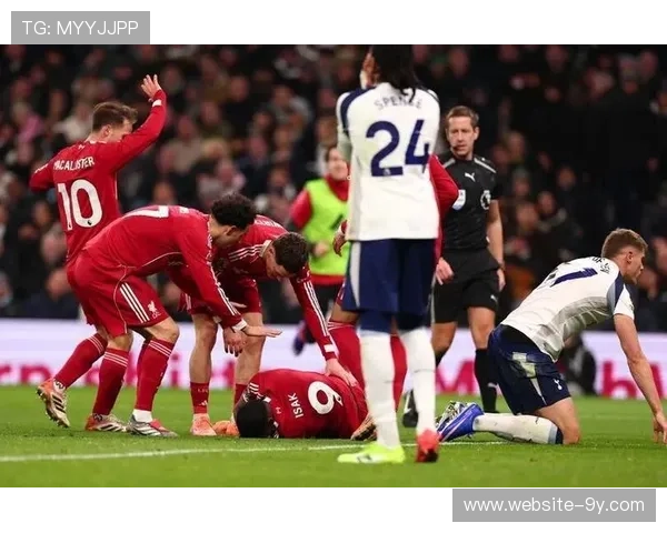 利物浦担忧伊萨克腿部骨折,恐长期伤缺