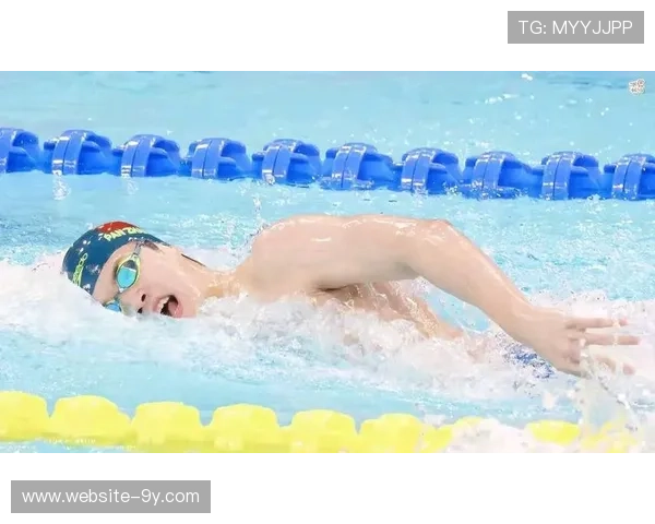 十五运会游泳项目首日,浙江队潘展乐男子100米自由泳轻松晋级。 十五运会游泳项目首日,浙江队潘展乐男子100米自由泳轻松晋级。